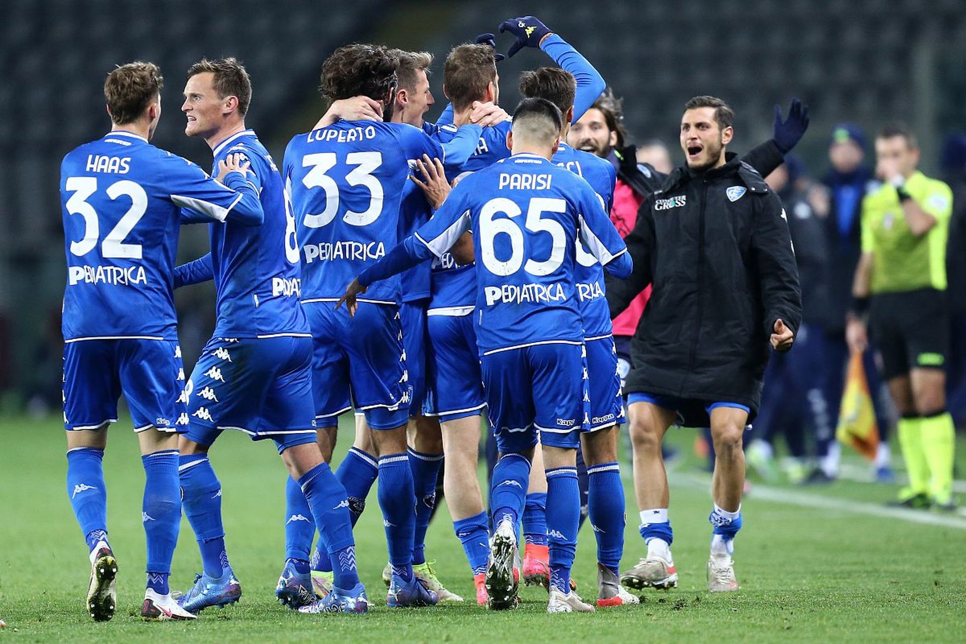 里瓦尔多显 里瓦尔多显